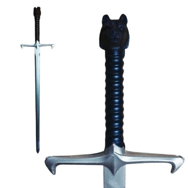 Espada con Cabeza de Lobo – Cosplay