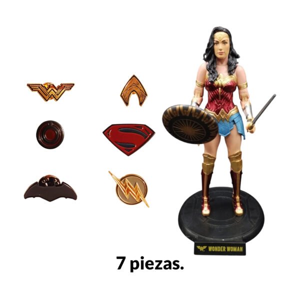 Pack de Pines Liga de la Justicia y Figura de Wonder Woman Articulable  - DC Comics