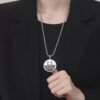 C Collar de Logo Monster (Smile)
